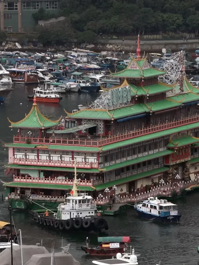 Video: Hong Kong’s iconic Jumbo Floating Restaurant was capsized
