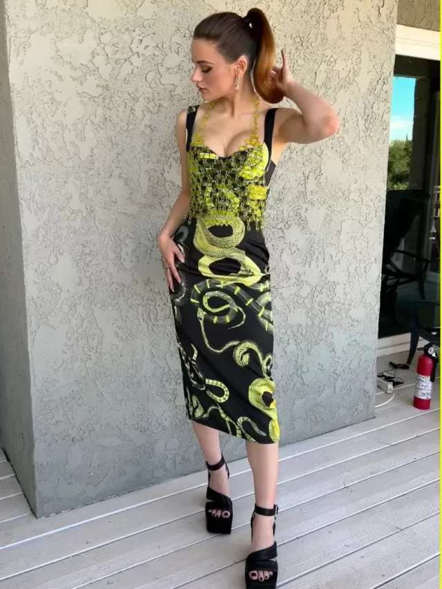 Joy King looking so hot in green snake dress for ‘Kimmel