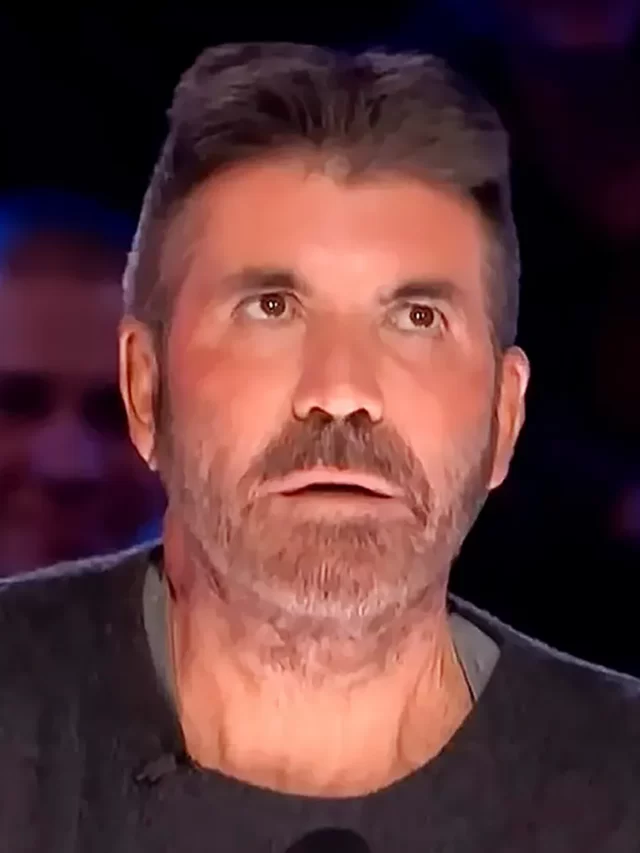 AGT 17 Audition video: Metaphysics did Simon on stage for singing?