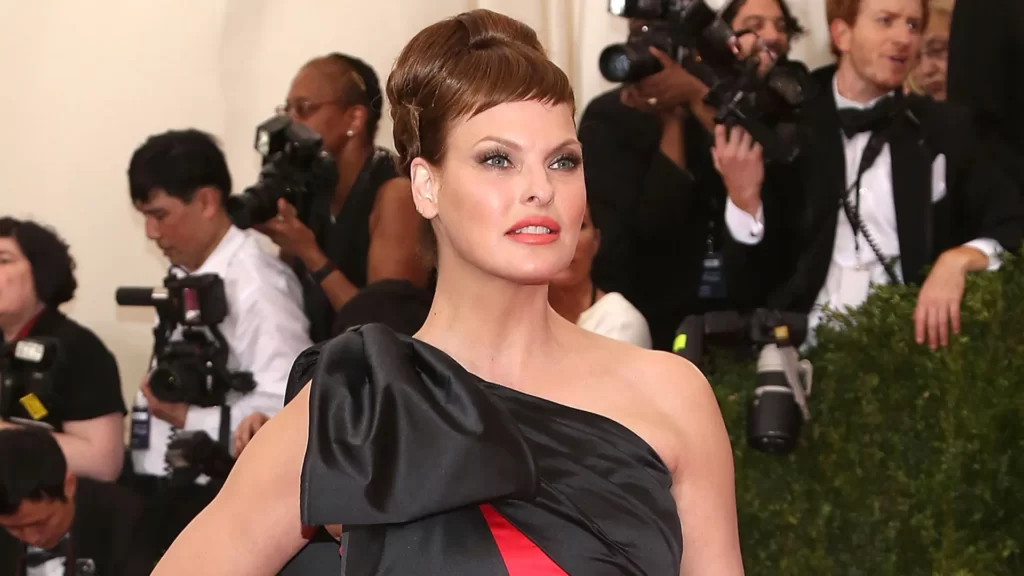 Linda Evangelista looking very beautiful by covering of British Vogue after the lawsuit