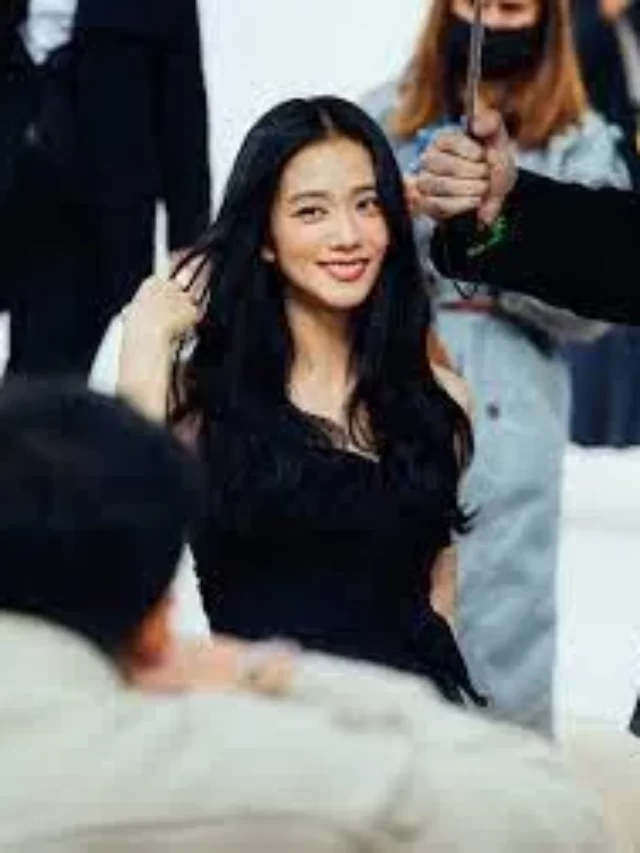 Jisoo’s fancam compilation from the Dior SS24 show